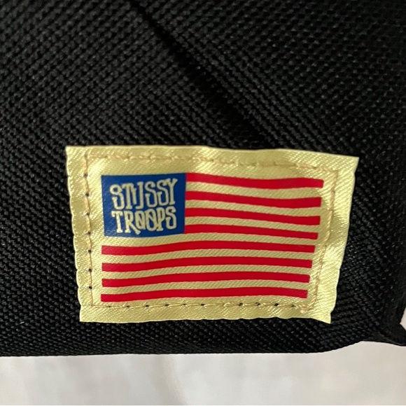 Stüssy crossbody bag - Picture 3 of 3